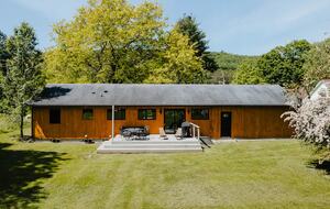 Delaware River Home - Narrowsburg, New York