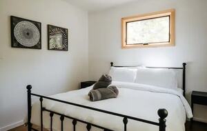 Delaware River Home - Narrowsburg, New York