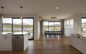 Golfers and Skiers retreat - Queenstown, New Zealand