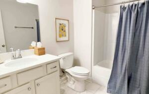 Luxury Auburn 4 Bedroom Gameday House - Auburn, Alabama