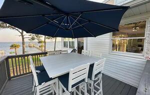 Waterfront Gulf Coast Haven with Private Dock - Mary Esther, Florida