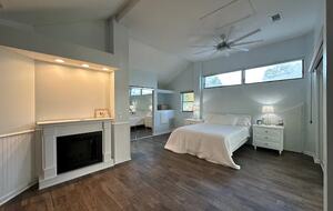 Waterfront Gulf Coast Haven with Private Dock - Mary Esther, Florida