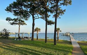 Waterfront Gulf Coast Haven with Private Dock - Mary Esther, Florida