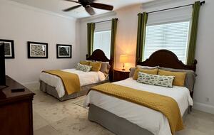 Spacious Waterfront Haven in Bahamas, Treasure Cay - Treasure cay, Bahamas