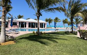 Spacious Waterfront Haven in Bahamas, Treasure Cay - Treasure cay, Bahamas