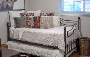 Red Rocks Retreat near Denver - Lakewood, Colorado