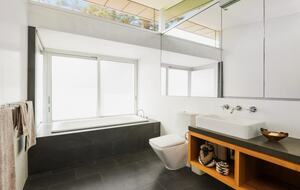 Surf Break - Avalon Beach, Australia