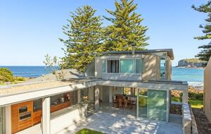 Surf Break - Avalon Beach, Australia