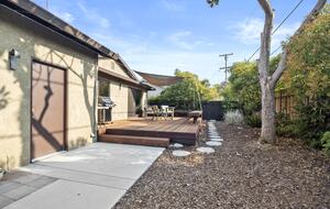 Bright Renovated Getaway | With Private Deck in San Francisco Bay Area - Campbell, California