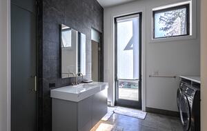 Arbor Domus Maximus: World's Greatest Treehouse - Issaquah, Washington