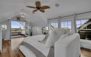 Stunning Mantoloking Beach House - Mantoloking, New Jersey