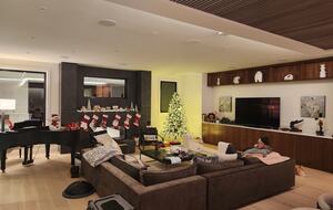 Arbor Domus Maximus: World's Greatest Treehouse - Issaquah, Washington