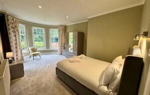 Luxury Cramond Villa - Cramond, Edinburgh, United Kingdom