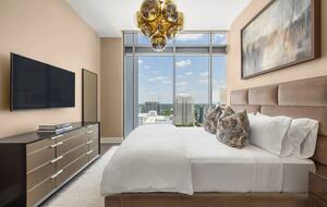 Skyline Penthouse with Breathtaking City Views - Atlanta, Georgia