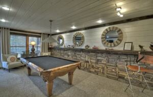 Luxury Family Compound in Blue Ridge | Amazing Outdoor Spaces and Close to Lake, River and Town - Blue Ridge, Georgia