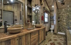 Luxury Family Compound in Blue Ridge | Amazing Outdoor Spaces and Close to Lake, River and Town - Blue Ridge, Georgia