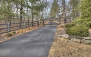Luxury Family Compound in Blue Ridge | Amazing Outdoor Spaces and Close to Lake, River and Town - Blue Ridge, Georgia