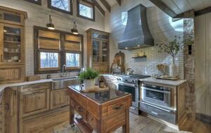 Luxury Family Compound in Blue Ridge | Amazing Outdoor Spaces and Close to Lake, River and Town - Blue Ridge, Georgia