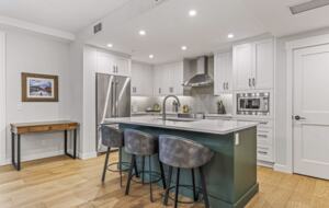 Tamarack Lodge | One-Bedroom Villa - Canmore, Canada