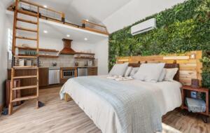 Romantic Luxury Retreat | With Hot/Cold Pool & Sauna - Wimberley, Texas