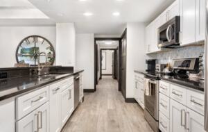 Stunning Avon Condo at The Lodge | Walk to Beaver Creek Gondola - Avon, Colorado