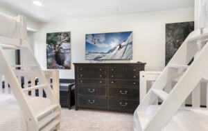 Stunning Avon Condo at The Lodge | Walk to Beaver Creek Gondola - Avon, Colorado