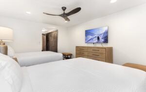 Stunning Avon Condo at The Lodge | Walk to Beaver Creek Gondola - Avon, Colorado