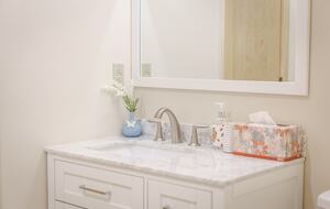 Wintergreen Retreat: Steps to Great Hiking on the Appalachain Trail - Wintergreen Resort, Virginia