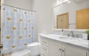 Wintergreen Retreat: Steps to Great Hiking on the Appalachain Trail - Wintergreen Resort, Virginia