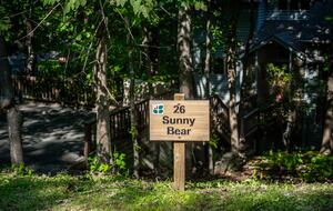 Wintergreen Retreat: Steps to Great Hiking on the Appalachain Trail - Wintergreen Resort, Virginia