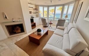 Lovely Beachfront apartment with stunning sea views - l'Alfàs del Pi, Spain