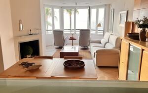 Lovely Beachfront apartment with stunning sea views - l'Alfàs del Pi, Spain