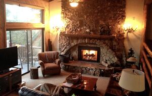 Grizzly Mountain Retreat - Big Bear Lake, California