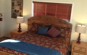 Grizzly Mountain Retreat - Big Bear Lake, California