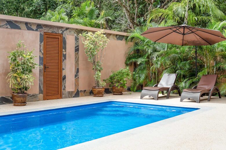 Baan Chom Dao - Nua Klong, Thailand