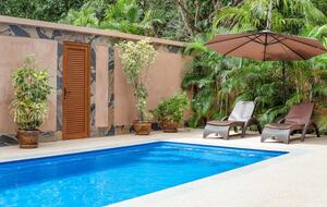 Baan Chom Dao - Nua Klong, Thailand