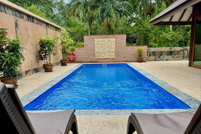 Baan Chom Dao - Nua Klong, Thailand