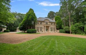 Charlotte Château - Charlotte, North Carolina