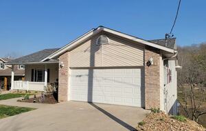 Beautiful Lakefront House - Osage Beach, Missouri