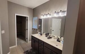 Beautiful Lakefront House - Osage Beach, Missouri