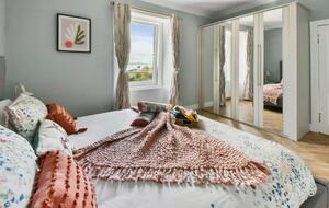 Seaside Luxury Escape - Aberdour, United Kingdom