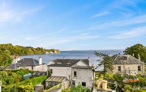 Seaside Luxury Escape - Aberdour, United Kingdom