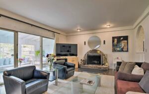 Casa Reál | Expansive Woodstock House w/ Hot Tub - Woodstock, New York