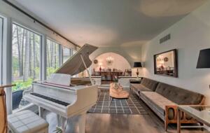 Casa Reál | Expansive Woodstock House w/ Hot Tub - Woodstock, New York