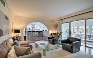 Casa Reál | Expansive Woodstock House w/ Hot Tub - Woodstock, New York