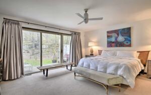 Casa Reál | Expansive Woodstock House w/ Hot Tub - Woodstock, New York