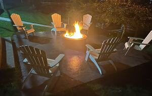 Apple Valley Lake House and Retreat - Howard, Ohio