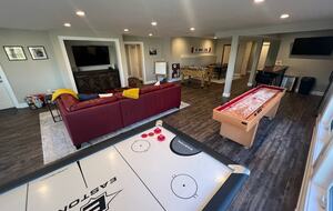 Apple Valley Lake House and Retreat - Howard, Ohio