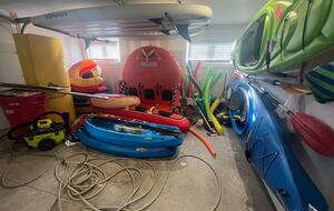 Apple Valley Lake House and Retreat - Howard, Ohio