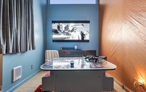 Azure Dream: Coastal Retreat Steps from the Beach - Solana Beach, California